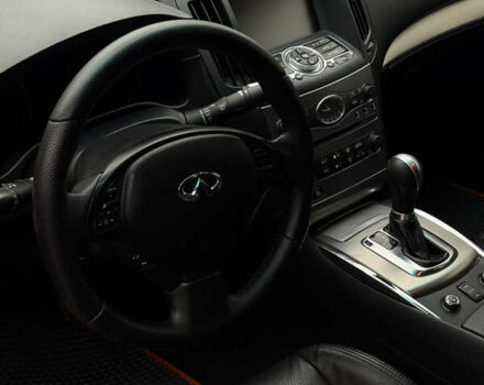 Серый Инфинити G37, объемом двигателя 3.7 л и пробегом 243 тыс. км за 13300 $, фото 21 на Automoto.ua