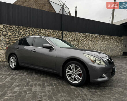 Серый Инфинити G37, объемом двигателя 3.7 л и пробегом 243 тыс. км за 13300 $, фото 5 на Automoto.ua