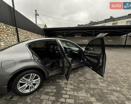 Серый Инфинити G37, объемом двигателя 3.7 л и пробегом 243 тыс. км за 13300 $, фото 11 на Automoto.ua