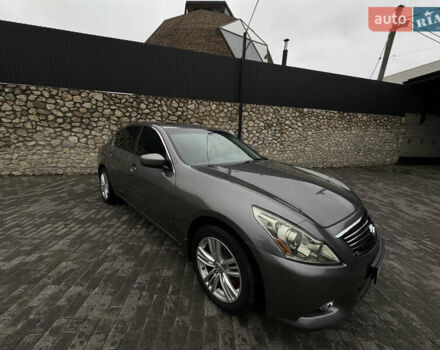 Серый Инфинити G37, объемом двигателя 3.7 л и пробегом 243 тыс. км за 13300 $, фото 15 на Automoto.ua