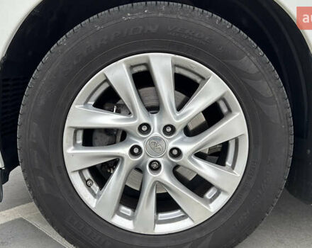 Білий Інфініті JX35, об'ємом двигуна 3.5 л та пробігом 216 тис. км за 11900 $, фото 60 на Automoto.ua