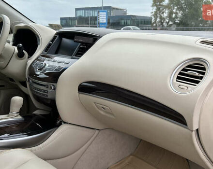 Білий Інфініті JX35, об'ємом двигуна 3.5 л та пробігом 216 тис. км за 11900 $, фото 27 на Automoto.ua