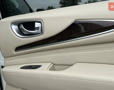 Білий Інфініті JX35, об'ємом двигуна 3.5 л та пробігом 216 тис. км за 11900 $, фото 22 на Automoto.ua