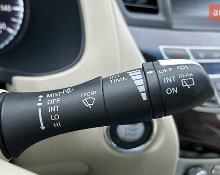 Білий Інфініті JX35, об'ємом двигуна 3.5 л та пробігом 216 тис. км за 11900 $, фото 48 на Automoto.ua