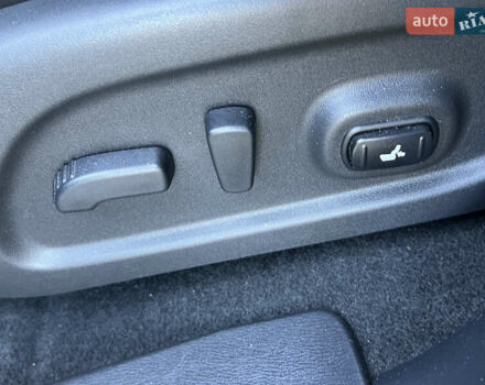 Черный Инфинити JX35, объемом двигателя 3.5 л и пробегом 204 тыс. км за 15700 $, фото 11 на Automoto.ua