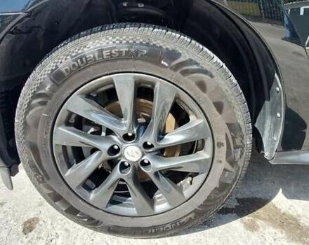 Черный Инфинити JX35, объемом двигателя 3.5 л и пробегом 180 тыс. км за 12500 $, фото 3 на Automoto.ua