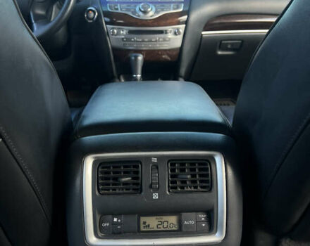 Черный Инфинити JX35, объемом двигателя 3.5 л и пробегом 204 тыс. км за 15700 $, фото 17 на Automoto.ua