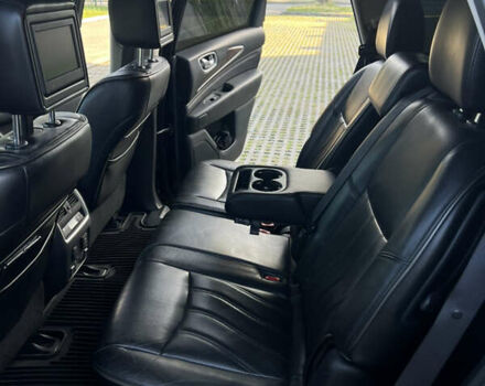 Черный Инфинити JX35, объемом двигателя 3.5 л и пробегом 204 тыс. км за 15700 $, фото 15 на Automoto.ua