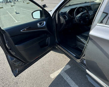 Серый Инфинити JX35, объемом двигателя 3.5 л и пробегом 172 тыс. км за 14500 $, фото 22 на Automoto.ua