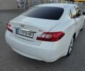 Белый Инфинити M25, объемом двигателя 2.5 л и пробегом 165 тыс. км за 15000 $, фото 4 на Automoto.ua