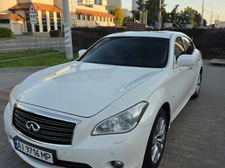Инфинити M25 2012 в Броварах на Automoto.ua Белый Инфинити M25, объемом двигателя 2.5 л и пробегом 165 тыс. км за 15000 $, фото 1 на Automoto.ua