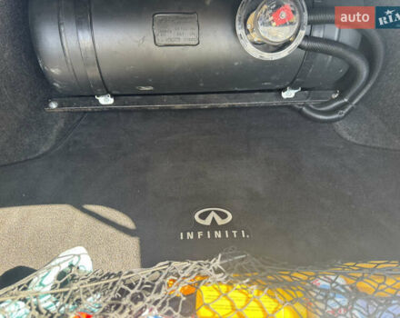 Черный Инфинити M37, объемом двигателя 3.7 л и пробегом 300 тыс. км за 10500 $, фото 13 на Automoto.ua