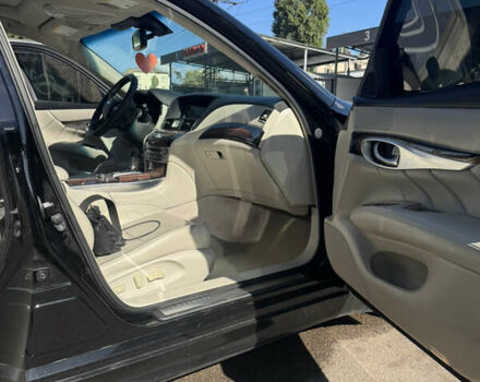 Черный Инфинити M37, объемом двигателя 3.7 л и пробегом 300 тыс. км за 10500 $, фото 7 на Automoto.ua