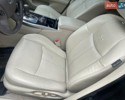 Чорний Інфініті M37, об'ємом двигуна 3.7 л та пробігом 139 тис. км за 13900 $, фото 3 на Automoto.ua