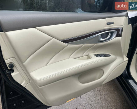 Чорний Інфініті M37, об'ємом двигуна 3.7 л та пробігом 139 тис. км за 13900 $, фото 4 на Automoto.ua