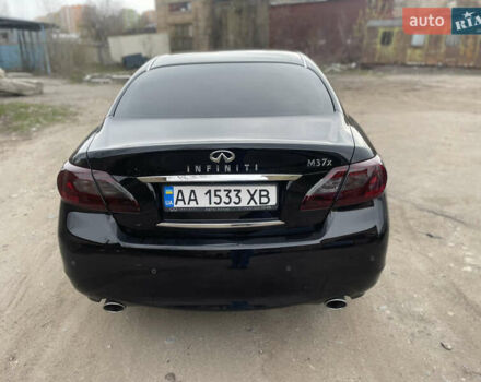 Чорний Інфініті M37, об'ємом двигуна 3.7 л та пробігом 139 тис. км за 13900 $, фото 18 на Automoto.ua