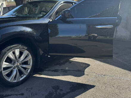 Инфинити M37 2010 в Киеве на Automoto.ua Черный Инфинити M37, объемом двигателя 3.7 л и пробегом 300 тыс. км за 10500 $, фото 1 на Automoto.ua