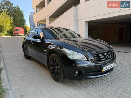 Черный Инфинити M37, объемом двигателя 3.7 л и пробегом 250 тыс. км за 7800 $, фото 1 на Automoto.ua