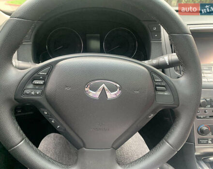 Черный Инфинити Q40, объемом двигателя 3.7 л и пробегом 139 тыс. км за 15000 $, фото 6 на Automoto.ua