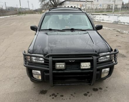 Чорний Інфініті QX4, об'ємом двигуна 3.3 л та пробігом 250 тис. км за 5600 $, фото 1 на Automoto.ua