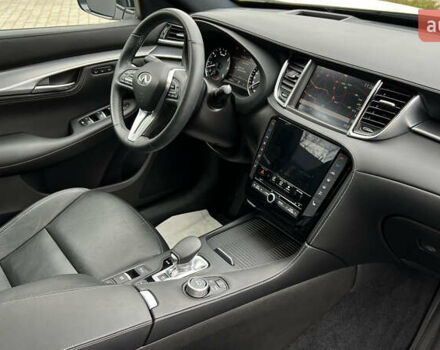 Белый Инфинити QX55, объемом двигателя 2 л и пробегом 33 тыс. км за 34900 $, фото 42 на Automoto.ua