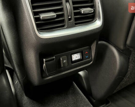 Белый Инфинити QX55, объемом двигателя 2 л и пробегом 33 тыс. км за 34900 $, фото 34 на Automoto.ua