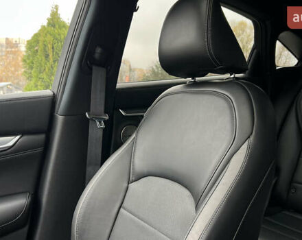 Белый Инфинити QX55, объемом двигателя 2 л и пробегом 33 тыс. км за 34900 $, фото 24 на Automoto.ua