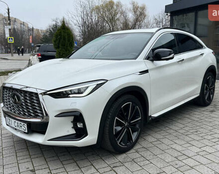 Белый Инфинити QX55, объемом двигателя 2 л и пробегом 33 тыс. км за 34900 $, фото 2 на Automoto.ua