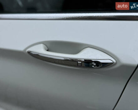 Белый Инфинити QX55, объемом двигателя 2 л и пробегом 33 тыс. км за 34900 $, фото 10 на Automoto.ua