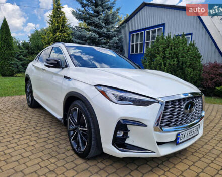 Белый Инфинити QX55, объемом двигателя 2 л и пробегом 28 тыс. км за 33500 $, фото 1 на Automoto.ua