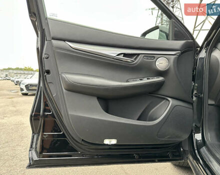 Черный Инфинити QX55, объемом двигателя 2 л и пробегом 65 тыс. км за 32700 $, фото 16 на Automoto.ua