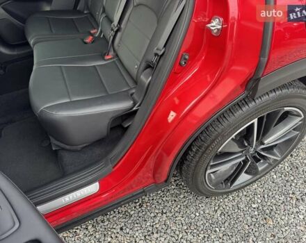 Красный Инфинити QX55, объемом двигателя 2 л и пробегом 50 тыс. км за 32900 $, фото 4 на Automoto.ua