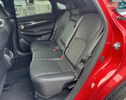 Красный Инфинити QX55, объемом двигателя 2 л и пробегом 50 тыс. км за 32900 $, фото 3 на Automoto.ua