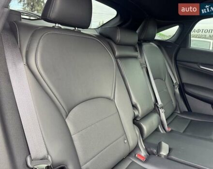 Красный Инфинити QX55, объемом двигателя 2 л и пробегом 50 тыс. км за 32900 $, фото 45 на Automoto.ua