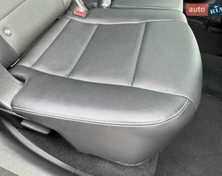 Красный Инфинити QX55, объемом двигателя 2 л и пробегом 50 тыс. км за 32900 $, фото 46 на Automoto.ua