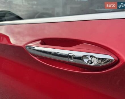 Красный Инфинити QX55, объемом двигателя 2 л и пробегом 50 тыс. км за 32900 $, фото 67 на Automoto.ua