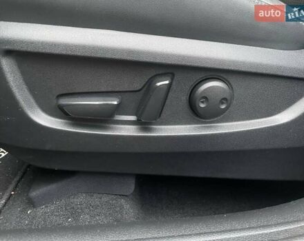 Сірий Інфініті QX55, об'ємом двигуна 2 л та пробігом 97 тис. км за 29300 $, фото 22 на Automoto.ua
