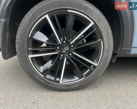 Сірий Інфініті QX55, об'ємом двигуна 2 л та пробігом 97 тис. км за 29300 $, фото 8 на Automoto.ua