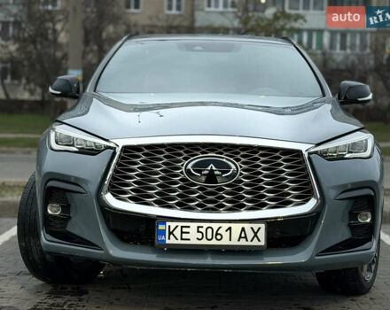 Серый Инфинити QX55, объемом двигателя 2 л и пробегом 53 тыс. км за 32999 $, фото 2 на Automoto.ua