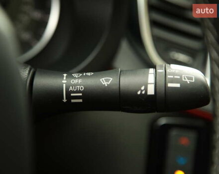 Сірий Інфініті QX55, об'ємом двигуна 2 л та пробігом 31 тис. км за 37500 $, фото 29 на Automoto.ua