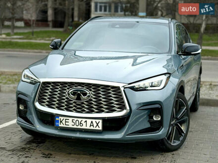 Серый Инфинити QX55, объемом двигателя 2 л и пробегом 53 тыс. км за 32999 $, фото 1 на Automoto.ua