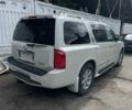 Белый Инфинити QX56, объемом двигателя 5.6 л и пробегом 300 тыс. км за 3200 $, фото 2 на Automoto.ua