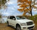 Белый Инфинити QX56, объемом двигателя 5.6 л и пробегом 182 тыс. км за 14500 $, фото 2 на Automoto.ua