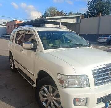 Белый Инфинити QX56, объемом двигателя 5.6 л и пробегом 182 тыс. км за 14600 $, фото 6 на Automoto.ua