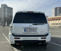 Белый Инфинити QX56, объемом двигателя 5.6 л и пробегом 211 тыс. км за 11500 $, фото 4 на Automoto.ua