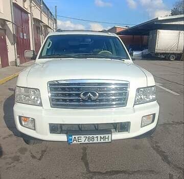 Белый Инфинити QX56, объемом двигателя 5.6 л и пробегом 182 тыс. км за 14600 $, фото 3 на Automoto.ua