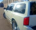 Белый Инфинити QX56, объемом двигателя 5.6 л и пробегом 182 тыс. км за 14500 $, фото 5 на Automoto.ua