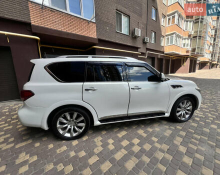 Белый Инфинити QX56, объемом двигателя 5.55 л и пробегом 222 тыс. км за 15950 $, фото 23 на Automoto.ua