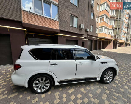 Білий Інфініті QX56, об'ємом двигуна 5.55 л та пробігом 220 тис. км за 15950 $, фото 25 на Automoto.ua