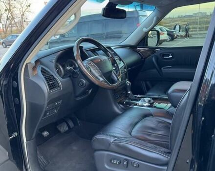 Белый Инфинити QX56, объемом двигателя 5.55 л и пробегом 88 тыс. км за 23800 $, фото 7 на Automoto.ua